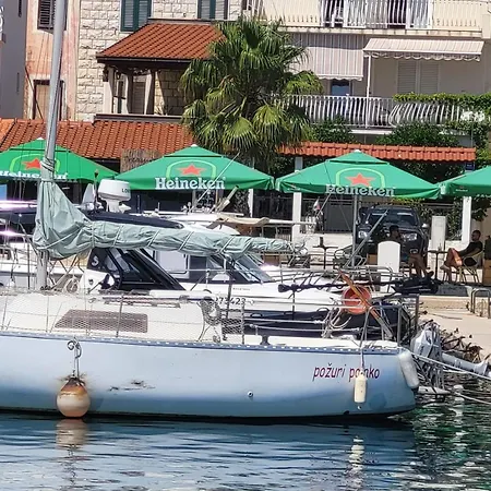 Harbour-side With Beautiful Terrace Appartement