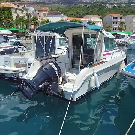 Harbour-side With Beautiful Terrace * Podgora (Split-Dalmatia)